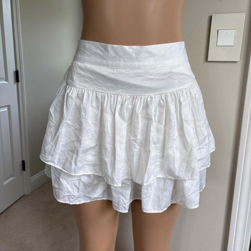 00s white ruffle skirt (size S)